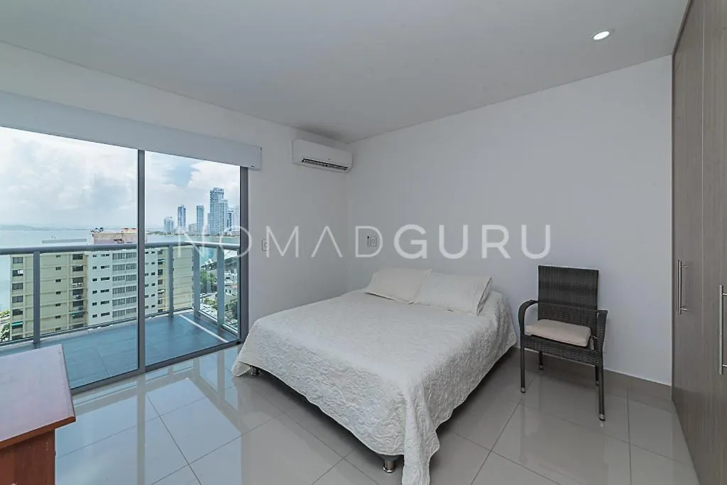 Infinitum Bayfront Condo By Nomad Guru Cartagena 0*,